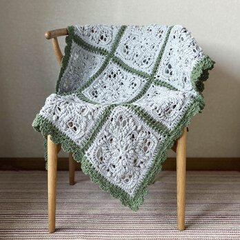 No. 15 ひざかけ「Book Sale Blanket」 designed by Julia Hartの画像