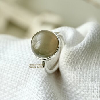 [月兎のgrey moonstone]ringの画像