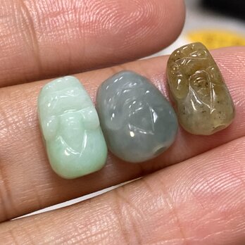 RS8-141 通穴 貔貅 灰藍色 薄緑 黄色 本翡翠 ミャンマー産 A貨 財布貔貅 御守の画像