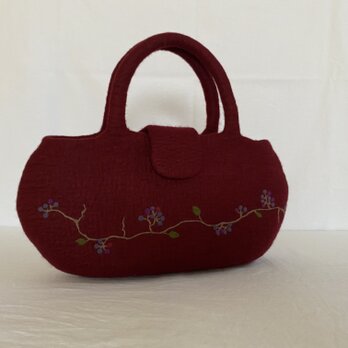 羊毛刺繍フェルトバック/ 野ぶどうの画像