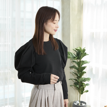 華奢みえボリューム パワーショルダー カットソー　長袖　ブラック　0646BKの画像