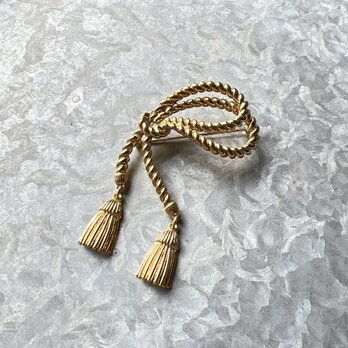 SC108-ヴィンテージブローチ・U.S.A. Gold-tone fringed rope pin broochの画像