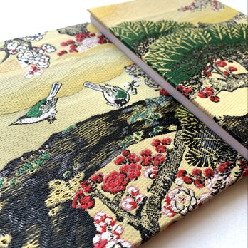 『梅に鶯〜松梅鳥図』　額絵織物御朱印帳　B6大判サイズ　梅　鶯　希望　清らか　春　自然美　御朱印帳　浮世絵　美術織物　桐生織物の画像