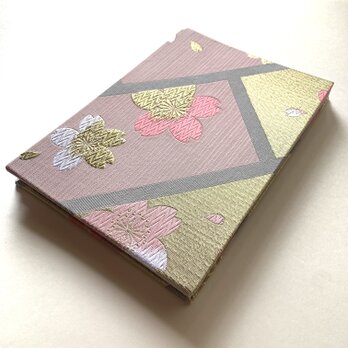 『桜絢爛』　B5見開き御朱印帳　見開き御朱印帳　金襴織物御朱印帳　桜　サクラ　さくら　帯地　帯　金襴生地　桐生織物の画像