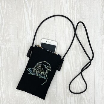 手刺繍スマホショルダー ハクトウワシの画像