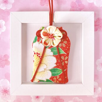 （祝花白）元巫女が作る花のお守り袋の画像