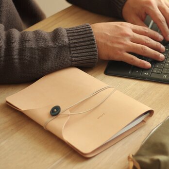 書き易さを追求した凹凸の無いノートカバー A5サイズ対応 LF-009 ヌメ革 レザー ブックカバーの画像