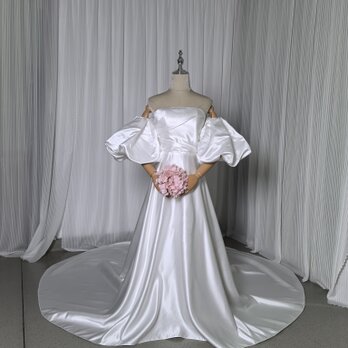 ウェディングドレス ベアトップ パフスリーブ バックリボン ロングトレーン 編み上げ 結婚式の画像