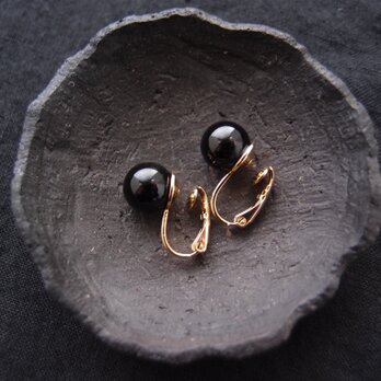 Black Onyx Clip Earrings／ブラックオニキス クリップイヤリング（10mm／gold）の画像