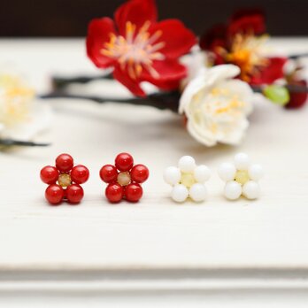 【ピアス】梅の花 紅白 赤珊瑚／白珊瑚の画像