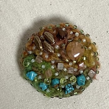 天然石やビーズのブローチ（ｇ－5）