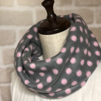 楽チン❣️かぶるだけ★フリースのあったかスヌード❤️グレー&ピンクドット