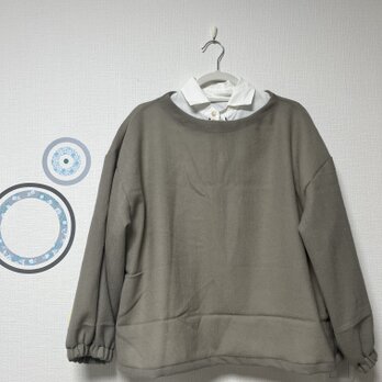 大人の日常服　ボトルネックプルオーバー　ウールガーゼ　グレーカーキの画像