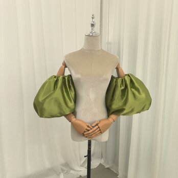 パフスリーブ グリーン 光沢サテン 取り外し袖 ストレッチ エレガント 前撮りの画像