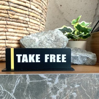 【送料無料】「TAKE FREE」BLACKサインスタンド アクリルサイン ご自由にどうぞ セルフサービス お取りくださいの画像