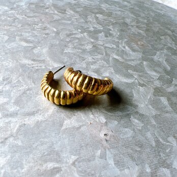 508-ヴィンテージピアス U.S.A. Gold-tone striped hoop pierced earringsの画像