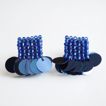 『Beadspan square 』（ネイビー）ピアス/イヤリング【受注】の画像