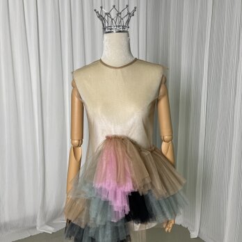 トップス レインボー ノースリーブ デザイン感 前撮り 抜群のおしゃれ見え ふわふわ 可愛いの画像