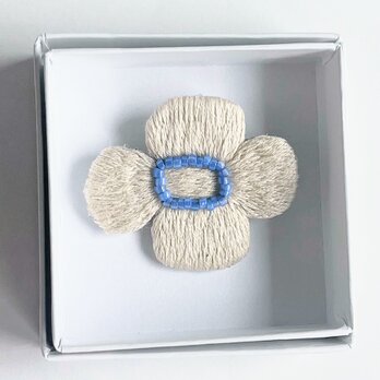 北欧風お花の刺繍ブローチ【hokuo】#318の画像