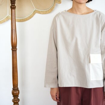 shoulder button pocket pull-over (fog)の画像
