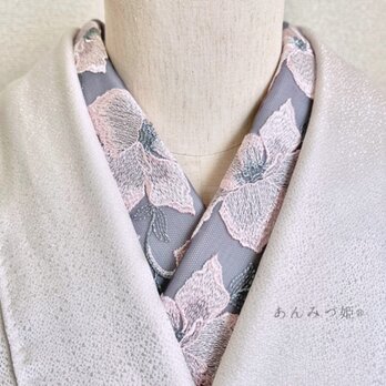 洗える刺繍半衿 つや桃グレーの画像