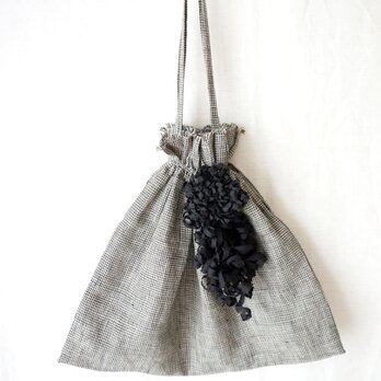 「Dahlia bag-02」　千鳥格子柄リネンブローチ付きバッグ