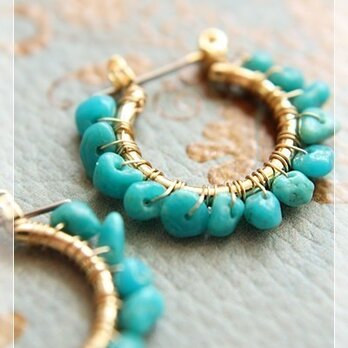 ターコイズの巻き巻きフープピアス（チタンポスト）