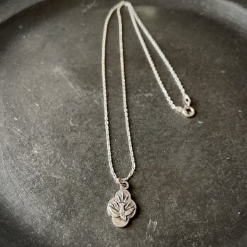 DOVE SILVER ネックレスの画像
