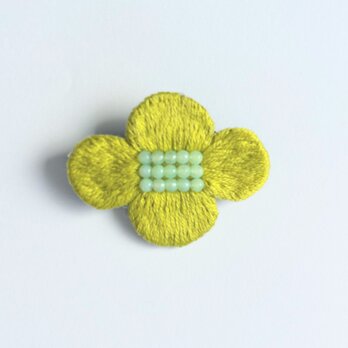 北欧風お花の刺繍ブローチ【hokuo】#320の画像