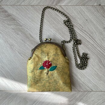 シルク帯地のがま口ショルダーポーチ/obi crossbody clasp pouch with embroideryの画像