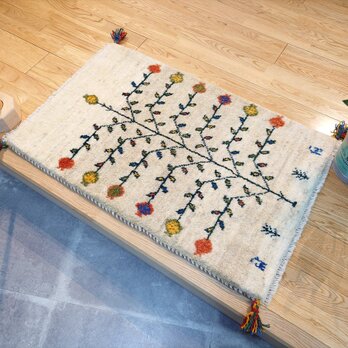 新入荷】ペルシャ ギャッベ　玄関マット　90x60cm　ザクロの木　アイボリー　RJ13718Gの画像