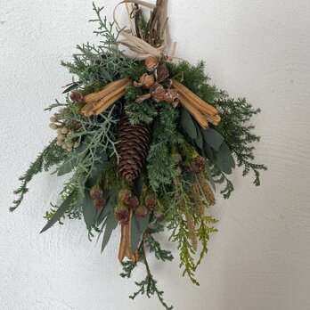 ドイツトーヒのクリスマススワッグの画像