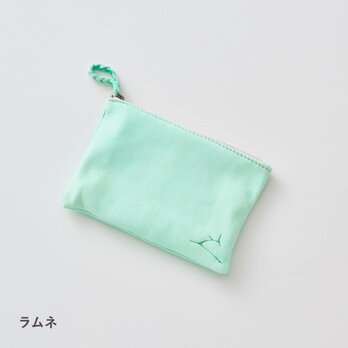【ジビエ鹿革・ジビエレザー】ENISICA トモシカポーチM ラムネ ペールグリーン 本革の画像