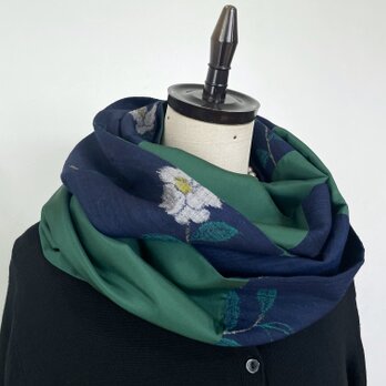 ＊アンティーク着物＊白椿模様手織り真綿紬のパッチスヌード