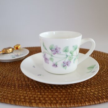 すみれのコーヒーカップの画像