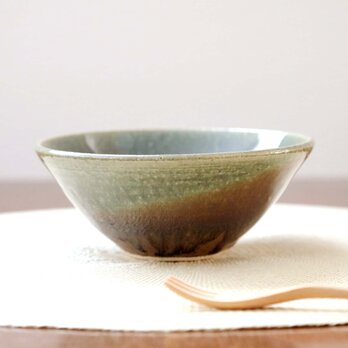 織部と黒茶のかけ分けボウル ＊ ２の画像
