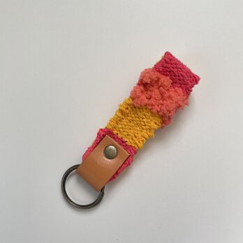 裂き織りのキーホルダーの画像