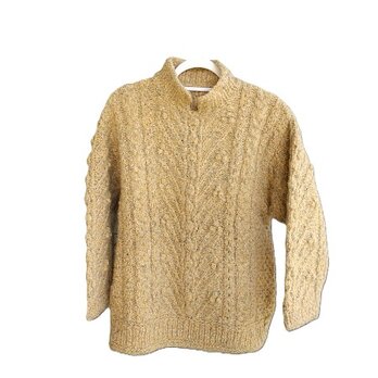 イチョウ並木みたいなセーター