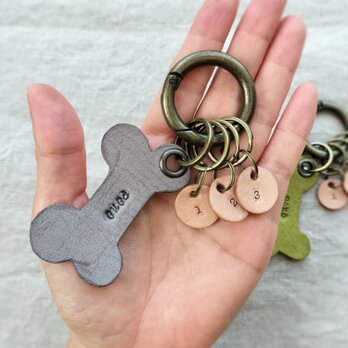 キーリング　犬用の骨　グレー　オイルヌメ（シュリンク）の画像