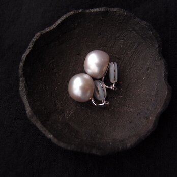 【SV】Baroque Pearl Earrings／Gray・グレーバロックパール イヤリングの画像