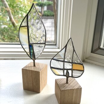 ２枚の葉っぱ〜1/f ゆらぎの画像
