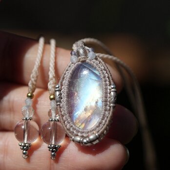 透明ロイヤル ムーンストーン マクラメネックレス 1714