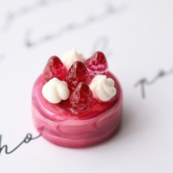 ＊期間限定SALE＊ガラスのミニチュア　苺のマーブルケーキ 　★ガラスのミニチュア洋菓子店★の画像