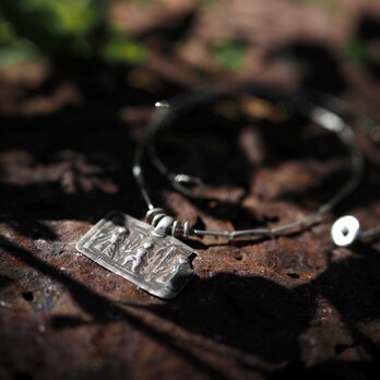 -Visnu relief- silver pendantの画像
