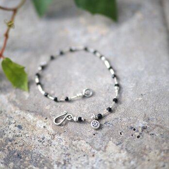 -Black spinel・Silver- braceletの画像
