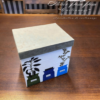 [fairy talepattern cartonnage]北欧風生地でフリーケース(くすみグリーン)の画像