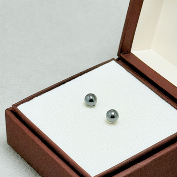 5mm シンプル ヘマタイト/赤鉄鉱  RHP 天然石ピアス - petitSSの画像
