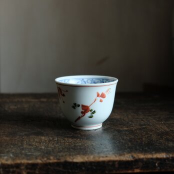余白が素敵◆有田焼　草花文赤絵猪口　湯呑み　小鉢　暮らしに　和食器　工芸品　現代品の画像