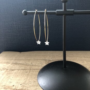 星型ジルコニアのマーキースピアスの画像