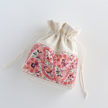 インド刺繍リボンのマチのある巾着ポーチ 　生成り